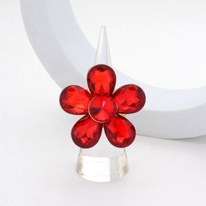 Red Cluster Crystal Stretch Flower Ring